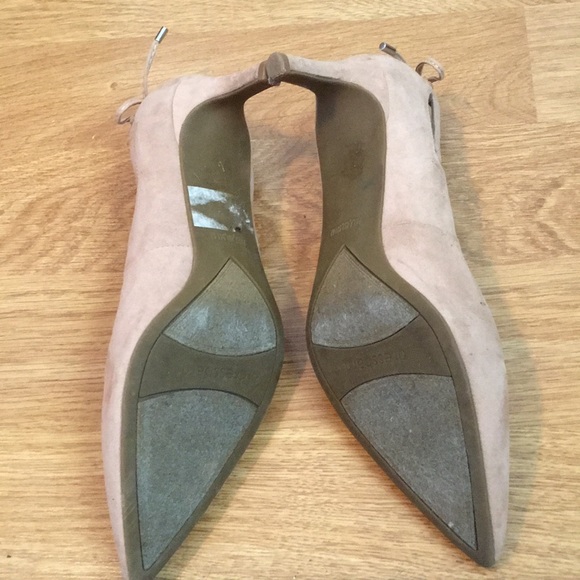 Heels - Picture 3 of 3